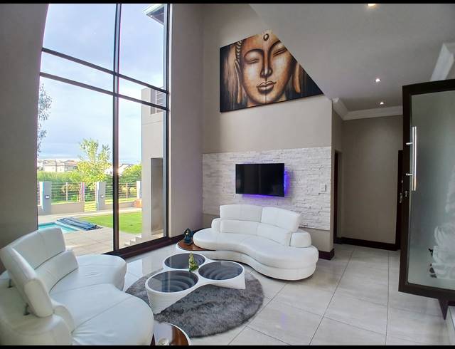 4 BEDROOM GOLF ESTATE FOR SALE IN BLUE VALLEY GOLF ESTATE